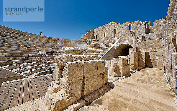 Buleuterion  Ueberreste der antiken lykischen Stadt Patara  Tuerkei |Council Chamber or Bouleuterion  Remains of the antique Lycian city of Patara  Turkey|