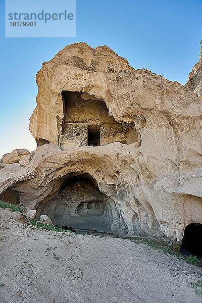 Selime Klosteranlage im Ihlara-Tal  Güzelyurt  Kappadokien  Anatolien  Tuerkei |Selime rock monastery in Ihlara valley or Peristrema Valley  Ihlara  Aksaray Province  Guzelyurt  Cappadocia  Anatolia  Turkey|