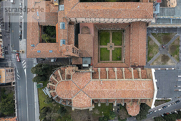 Italien  Emilia-Romagna  Bologna  Luftaufnahme der Basilika des Heiligen Franziskus