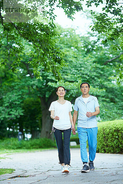 Japanisches Senioren-Paartraining