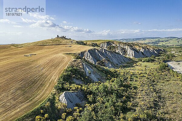 Landschaft im Val DOrcia  Torrente Formone  Toskana  Italien  Europa