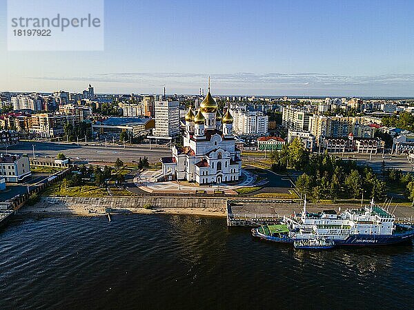 Luftaufnahme der Kathedrale des Erzengels  Archangelsk  Russland  Europa
