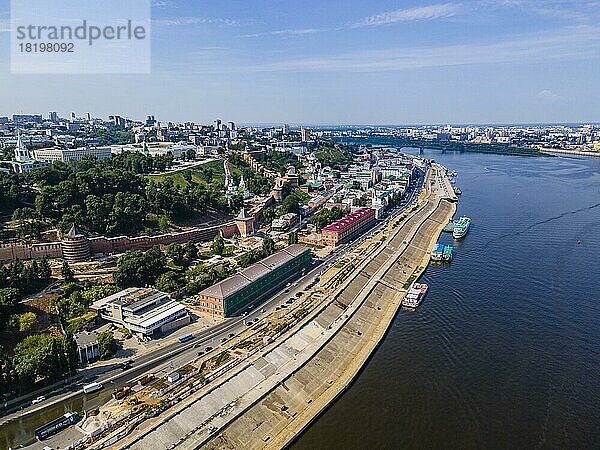 Luftaufnahme des Kremls und der Wolga  Nischni Nowgorod  Russland  Europa