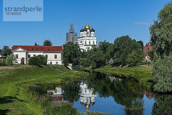 Dreifaltigkeitskathedrale in Pskow  Unesco-Stätte Pskow  Russland  Europa