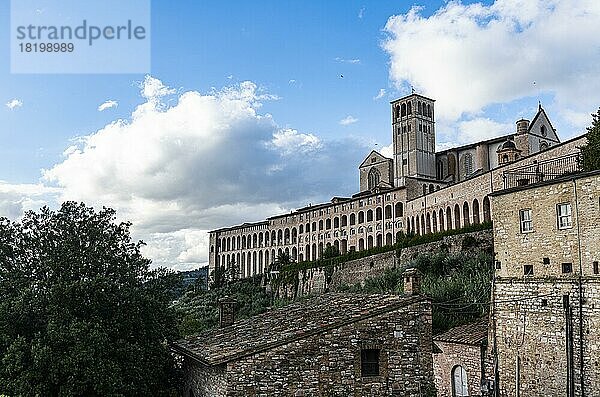 Basilika des Heiligen Franz von Assisi  Unesco-Weltkulturerbe Assisi  Italien  Europa