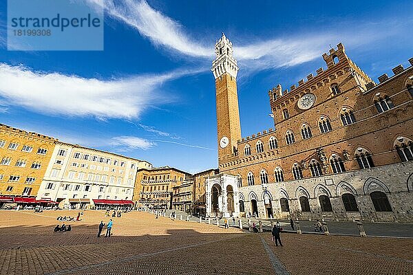 Piazza del Campo  Hauptplatz in der Unesco-Weltkulturerbestätte Siena  Italien  Europa