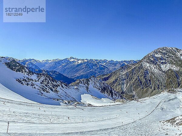 Gletscherpiste Gaiskarferner  Stubaier Gletscher  Tirol  Österreich  Europa