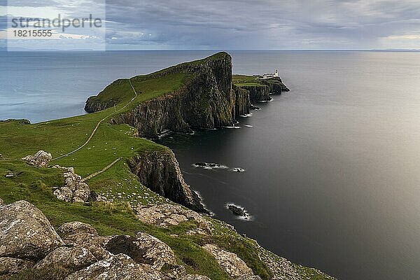 Sonnenuntergang  Neist Point  Leuchtturm  Isle of Skye  Innere Hebriden  Schottland  Großbritannien  Europa