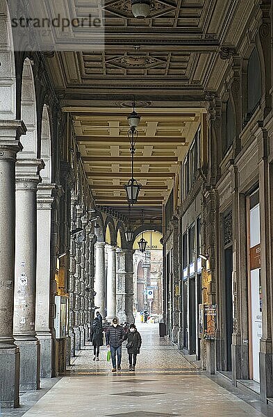 Säulengänge von Bologna  Via Rizzoli  Bologna  Emilia Romagna  Italien  Europa