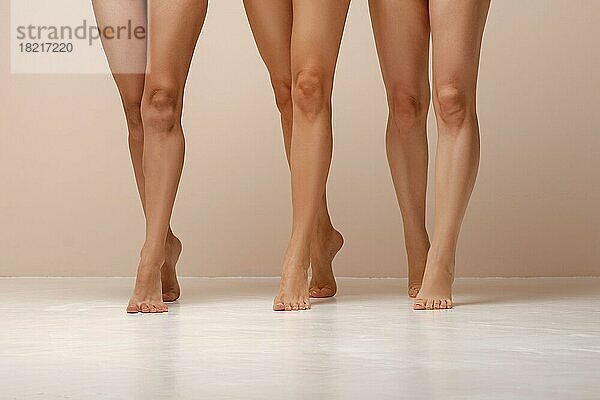 Verschiedene Arten von nackten Frauenbeinen auf Zehenspitzen