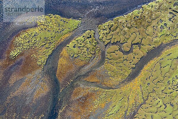 Luftaufnahme  Flusslauf und Ufer  Ebbe  Isle of Skye  Schottland  Großbritannien  Europa