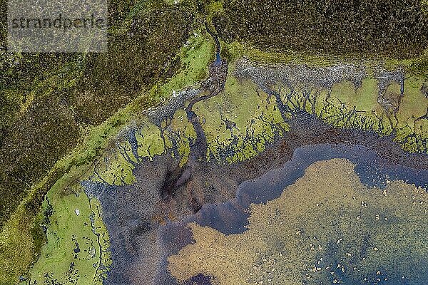 Luftaufnahme  Flusslauf und Ufer  Ebbe  Isle of Skye  Schottland  Großbritannien  Europa