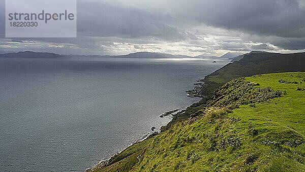 Typische Landschaft  Trotternish  Isle of Skye  Schottland  Großbritannien  Europa