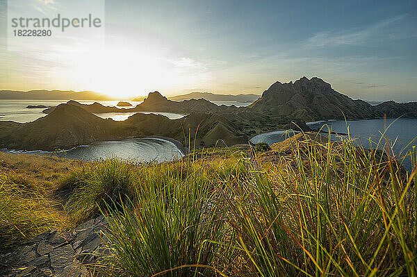 Panoramablick auf die östliche Insel Nusa Tenggara in Komodo