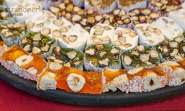 Türkische Süßigkeiten nach traditioneller Art