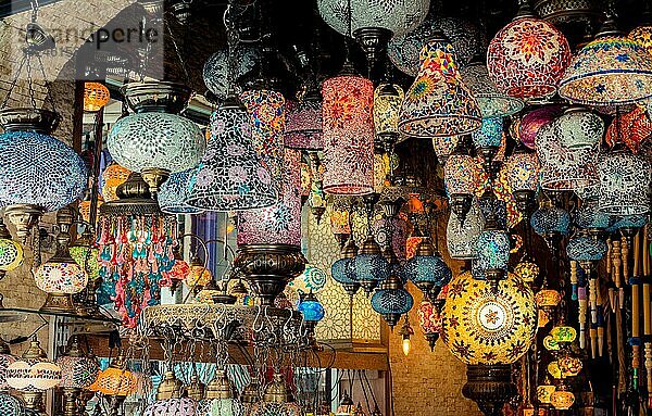 Osmanische Mosaiklampen aus dem Großen Basar in Istanbul