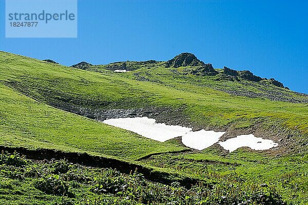 Blick auf die Berge im Hochland von Artvin in der Türkei