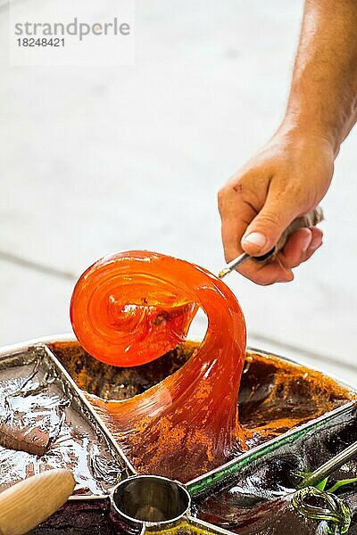 Alte traditionelle türkisch-osmanische handgemachte Stangenbonbons  Macun