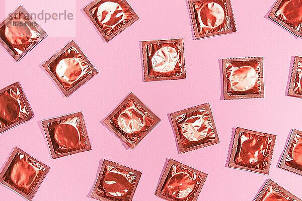 Draufsicht Kondome rote Verpackungen. Auflösung und hohe Qualität schönes Foto