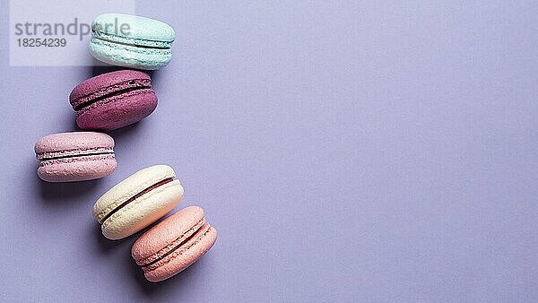 Draufsicht köstliche Macarons mit Kopierraum. Auflösung und hohe Qualität schönes Foto