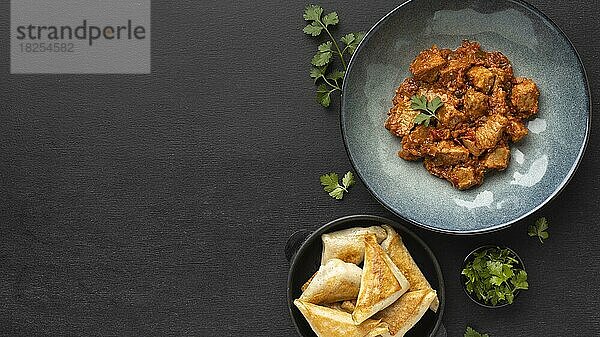 Draufsicht indisches Essen Rahmen mit Kopierraum. Auflösung und hohe Qualität schönes Foto