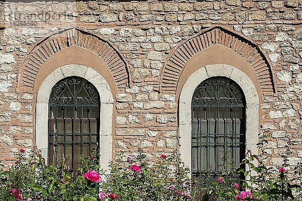 Alte Fenster Architektur aus der osmanischen Zeit In Istanbul