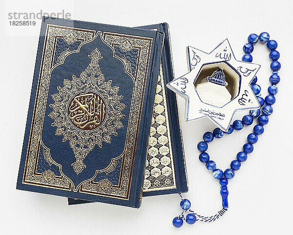 Close up islamische neue Jahr Konzept mit Koran-Buch