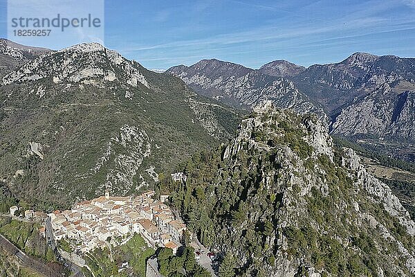 Bergdorf Sainte Agnes  höchstgelegenes Küstendorf Europas  mit Burgruine  Departement Alpes-Maritimes  Region Provence-Alpes-Cote d´Azur  SüdFrankreich  Frankreich  Europa