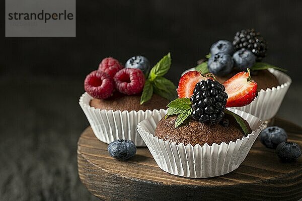 Vorderansicht Ansicht leckere Cupcake Schneidebrett