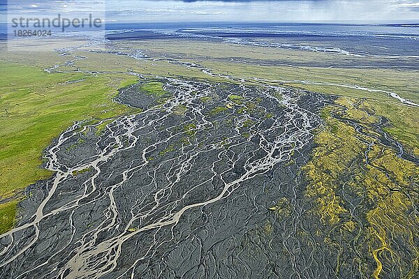 Verzweigter Fluss  Skeidararsandur  Island  Europa