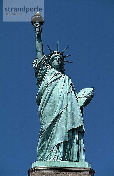 Die Freiheitsstatue  Hafen von New York  USA  Nordamerika