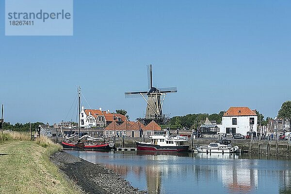 Windmühle Den Haas am West Havendijk  Zierikzee  Zeeland  Niederlande  Europa