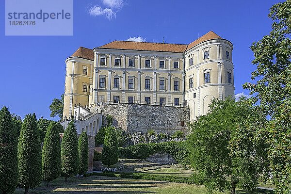 Barockschloss von  Mikulov  Jihomoravský kraj  Tschechien  Europa