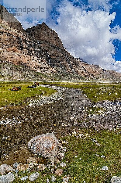 Riesige Schlucht  Kailash Kora  Westtibet