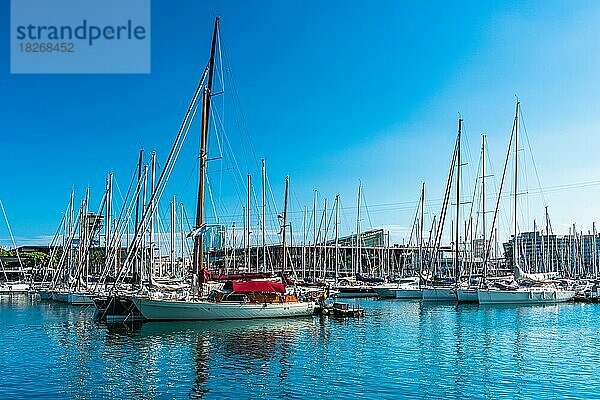 Port Vell  Hafenviertel in Barcelona  Katalonien  Spanien  Europa