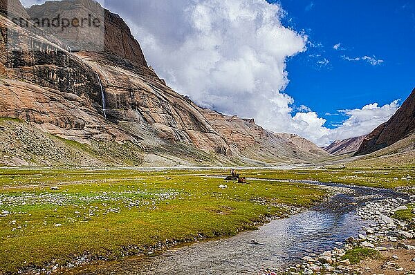 Riesige Schlucht  Kailash Kora  Westtibet