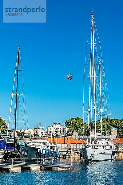 Port Vell  Hafenviertel in Barcelona  Katalonien  Spanien  Europa