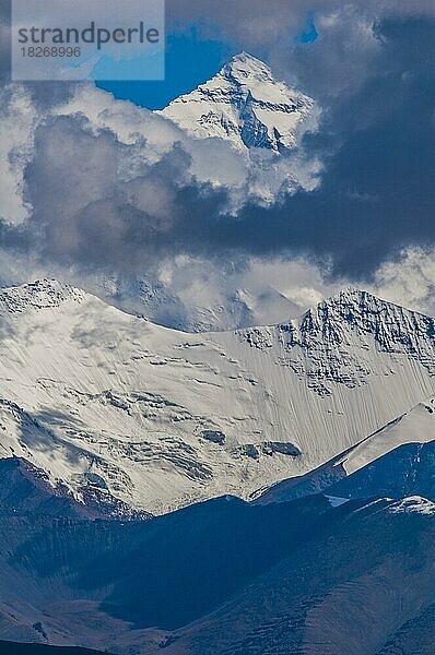 Großartige Aussicht auf den Mount Everest und das Himalaya-Gebirge  Tibet