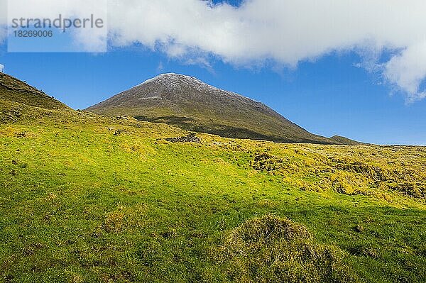 Ponta do Pico höchster Berg von Portugal  Insel Pico  Azoren  Portugal  Europa