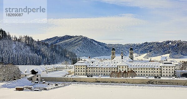 Benediktinerabtei  Kloster  Wallfahrtsort  Einsiedeln  Kanton Schwyz  Schweiz  Europa