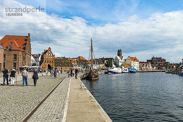 Hafen der Unesco-Welterbestätte Hansestadt Wismar  Deutschland  Europa