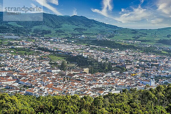 Blick auf das Unesco-Weltkulturerbe  Angra do Heroísmo  Insel Terceira  Azoren  Portugal  Europa