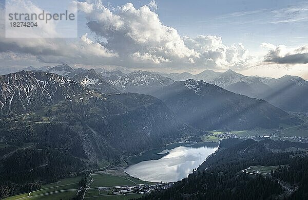 Abendstimmung  Haldensee  Tannheimer Bergen  Allgäuer Alpen  Tirol  Österreich  Europa