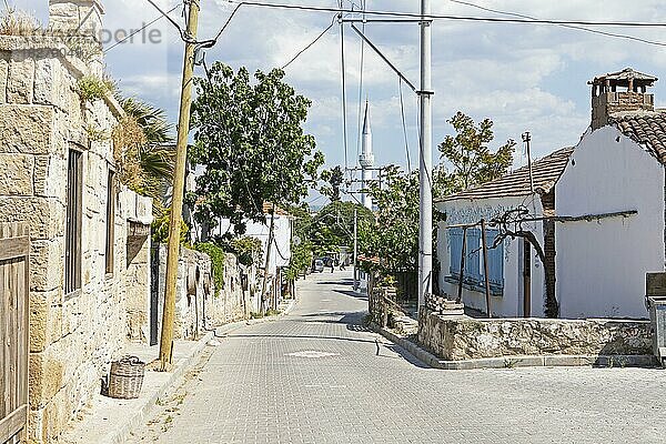 Hauptstraße  traditionelles Dorf Ç?plak  Çanakkale Distrikt  Çanakkale Provinz  Türkei  Asien