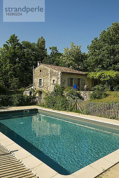 Altes gemauertes Ferienhaus mit Swimmingpool  Le Poët-Laval  Plus beaux villages de France  Département Drôme  Auvergne-Rhône-Alpes  Provence  Frankreich  Europa