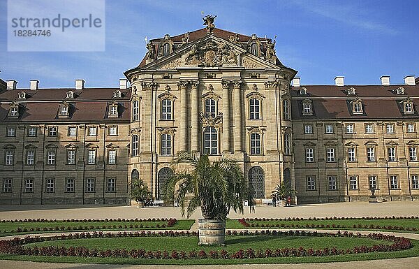 Schloss Weißenstein wurde zwischen 1711 und 1718 unter Lothar Franz von Schönborn  dem Bamberger Fürstbischof und Kurfürst von Mainz in Pommersfelden bei Bamberg als Gründungsbau des fränkischen Barocks erbaut  Oberfranken  Bayern  Deutschland  Europa