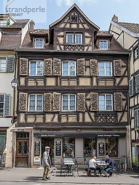 Fachwerkhaus in der Innenstadt  Colmar  Grand Est  Haut-Rhin  Alsace  Elsass  Frankreich  Europa