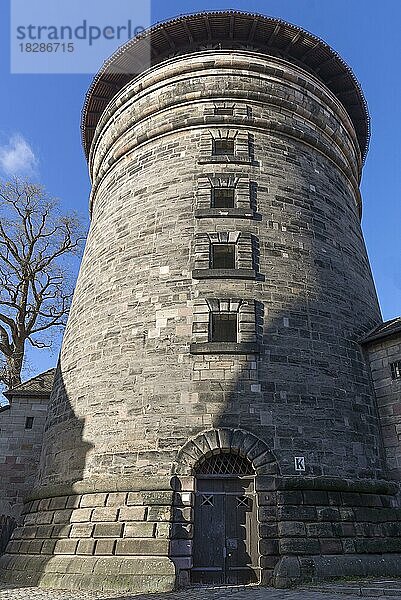 Neutorturm  historischer Wehrturm der Alstadt  15. Jhd.  Nürnberg  Mittelfranken  Bayern  Deutschland  Europa