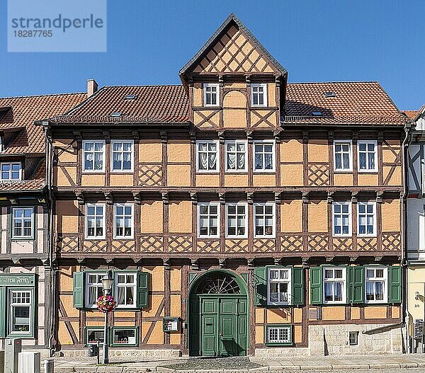 Fachwerkhaus im Zentrum der Altstadt  Quedlinburg  Harz  Sachsen-Anhalt  Deutschland  Europa