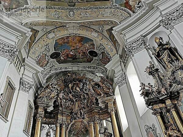 Innenraum der Klosterkirche von Banz  Patrozinium St. Dionysius und St. Petrus  Abteikirche  Landkreis Lichtenfels  Oberfranken  Bayern  Deutschland  Europa